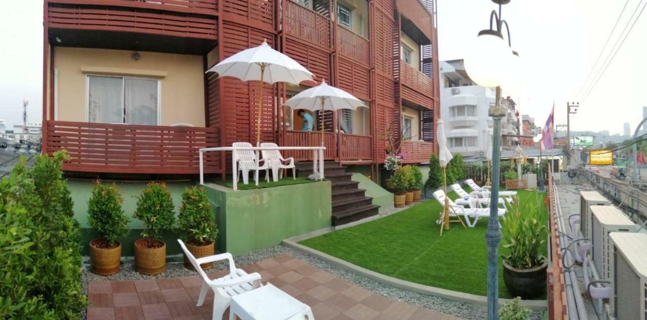 Montana Court Pattaya Apartment Bagian luar foto