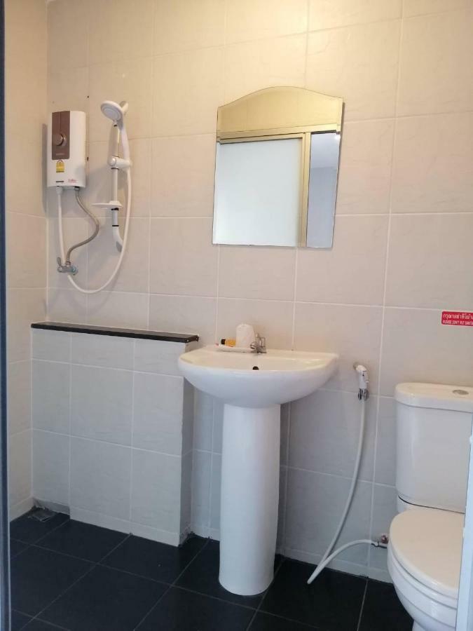 Montana Court Pattaya Apartment Bagian luar foto