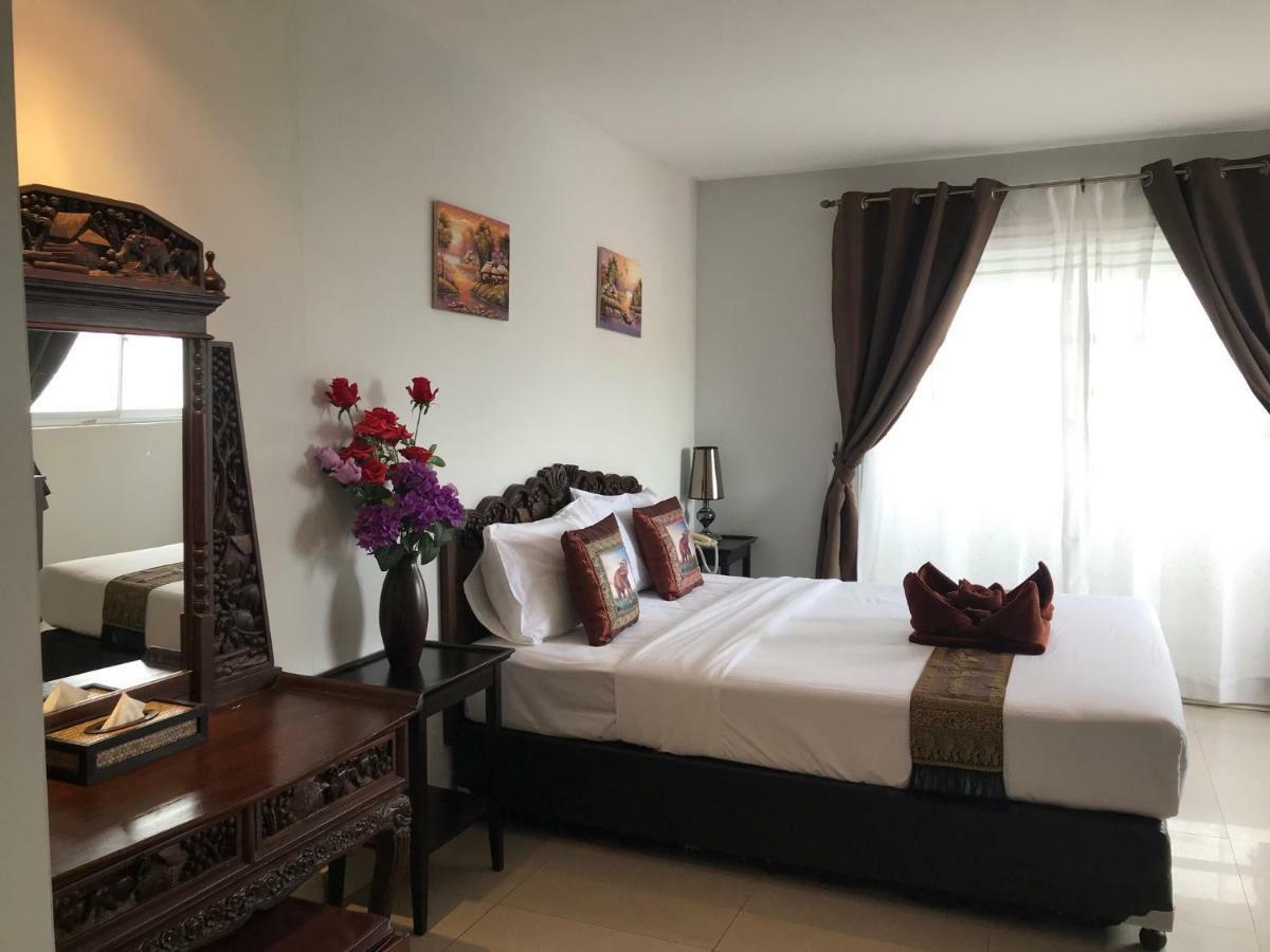 Montana Court Pattaya Apartment Bagian luar foto
